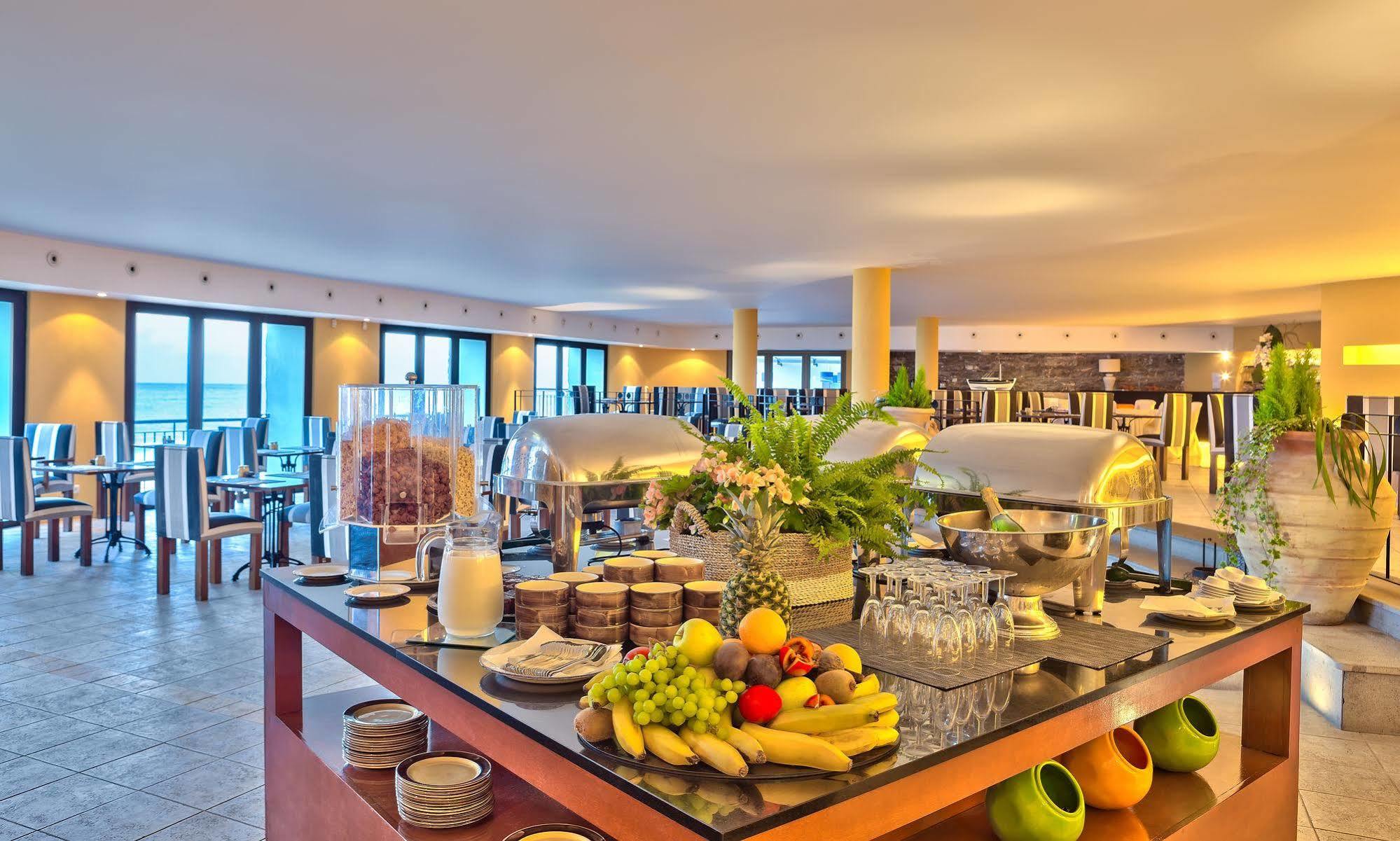 Hotel Torre Praia 포르투산투 외부 사진